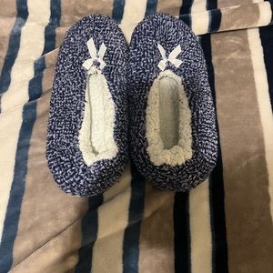 Women’s soft slippers